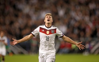 MK体育热评-内马尔社交媒体晒训练